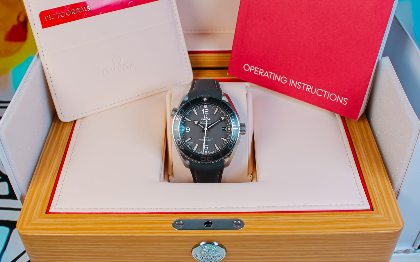 Omega Seamaster Planet Ocean 215.32.44.21.01.002