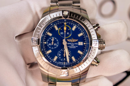 Breitling Avenger Chronograph 45 A13317101C1A1