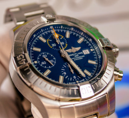 Breitling Avenger Chronograph 45 A13317101C1A1